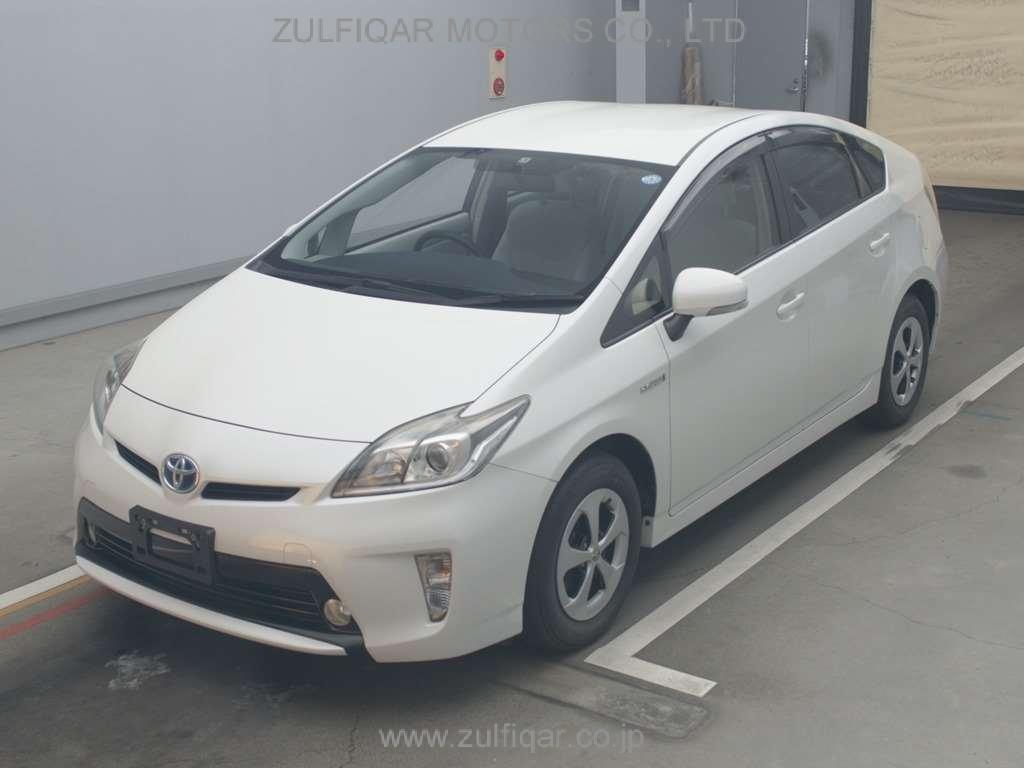 TOYOTA PRIUS 2015 Image 1