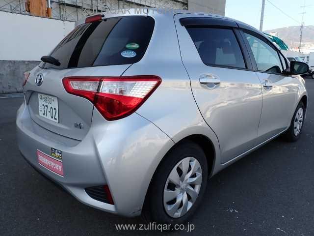 TOYOTA VITZ 2019 Image 2