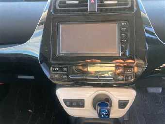 TOYOTA PRIUS 2016 Image 6