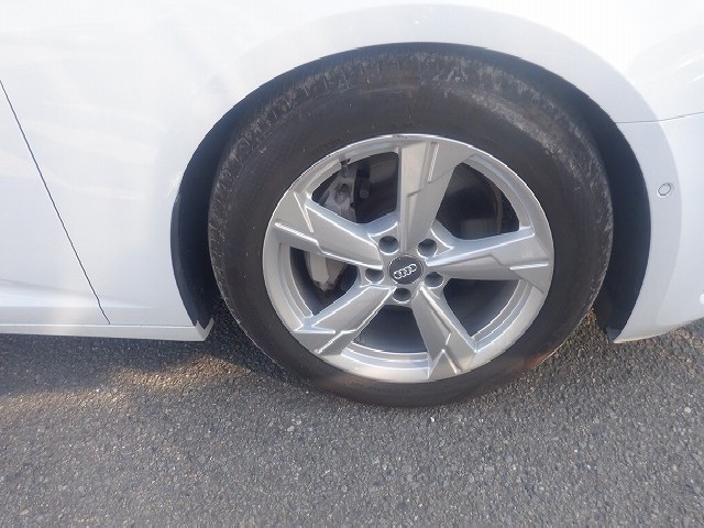 AUDI A6 2020 Image 25