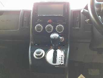 MITSUBISHI DELICA D:5 2017 Image 10