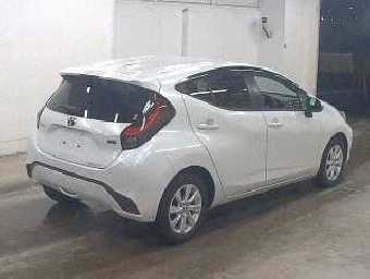 TOYOTA AQUA 2021 Image 5