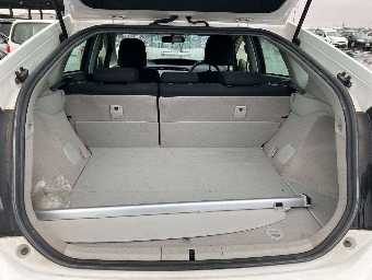 TOYOTA PRIUS 2012 Image 9