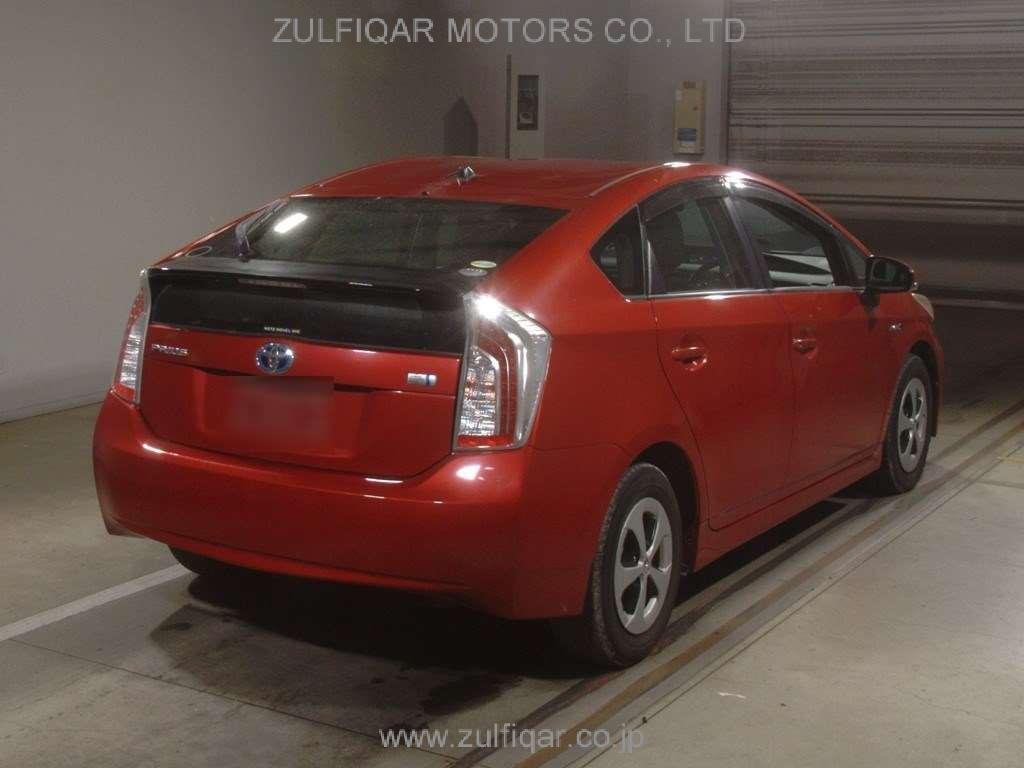 TOYOTA PRIUS 2012 Image 2
