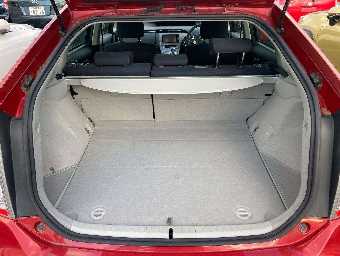 TOYOTA PRIUS 2012 Image 8