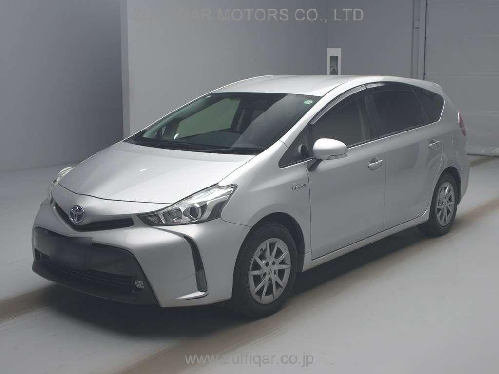 TOYOTA PRIUS ALPHA 2017 Image 1