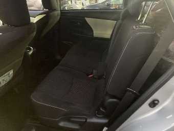 TOYOTA PRIUS ALPHA 2017 Image 8
