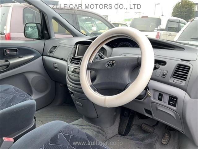 TOYOTA ESTIMA 2000 Image 7