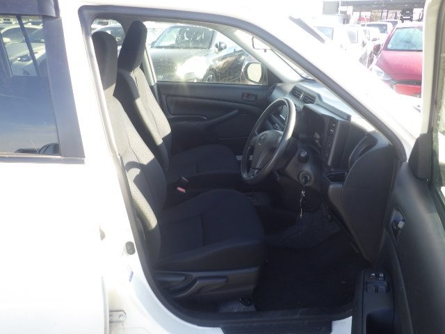 TOYOTA PROBOX 2020 Image 24