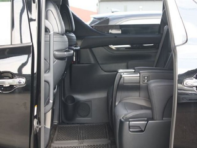 TOYOTA ALPHARD 2022 Image 50