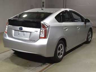 TOYOTA PRIUS 2014 Image 2