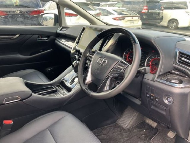 TOYOTA ALPHARD 2020 Image 24