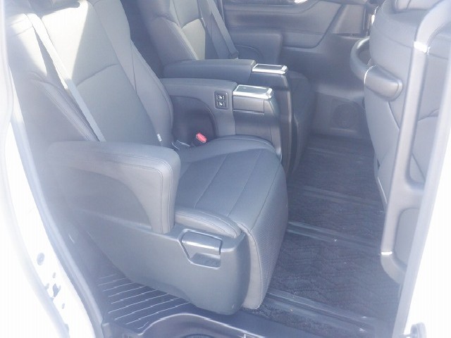 TOYOTA ALPHARD 2020 Image 46