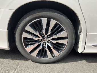 TOYOTA ALPHARD 2020 Image 8