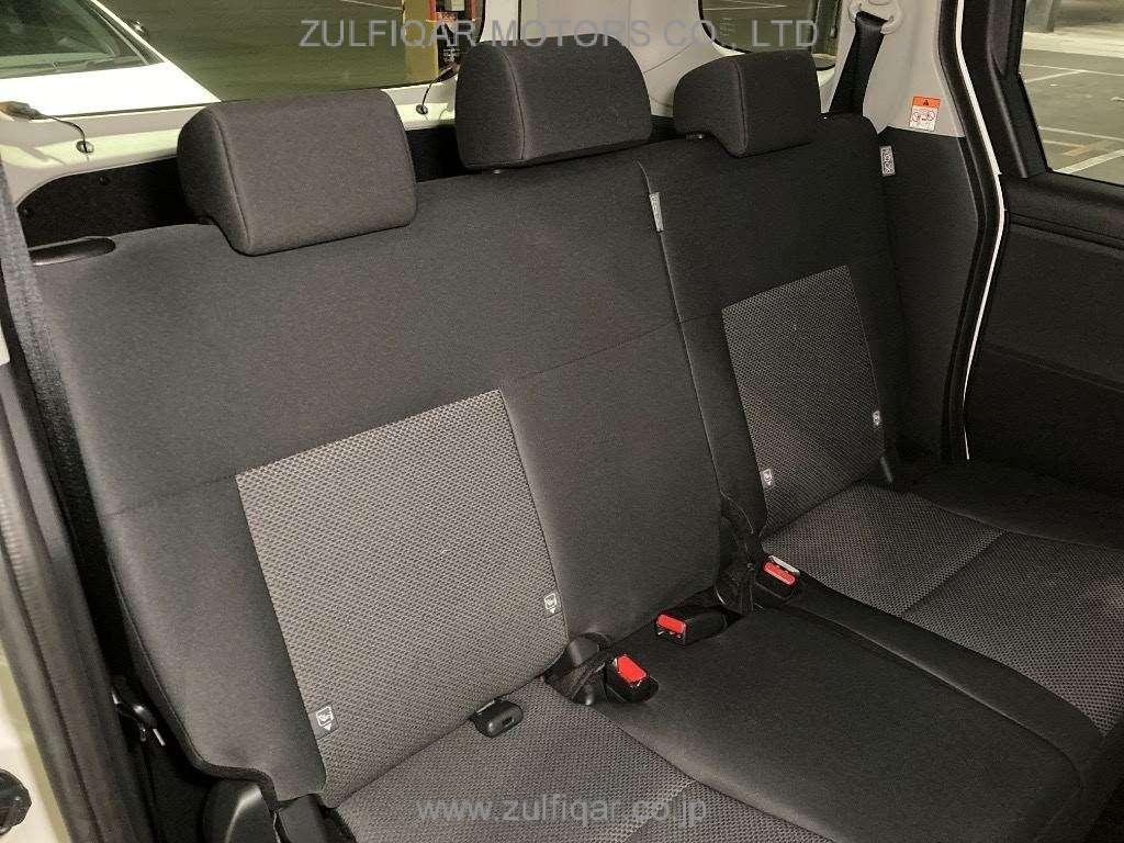 TOYOTA SIENTA 2023 Image 7