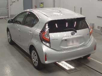 TOYOTA AQUA 2021 Image 6
