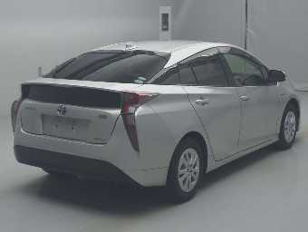 TOYOTA PRIUS 2017 Image 2