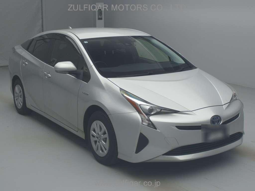 TOYOTA PRIUS 2017 Image 3