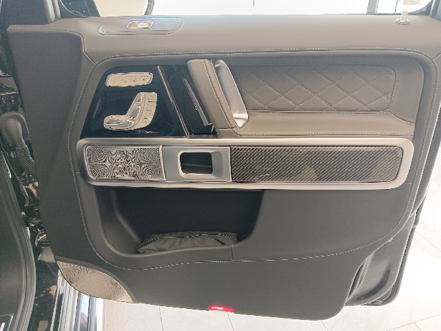 MERCEDES AMG G CLASS 2024 Image 27