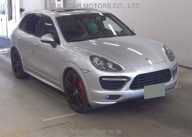 PORSCHE CAYENNE 2013 Image 3