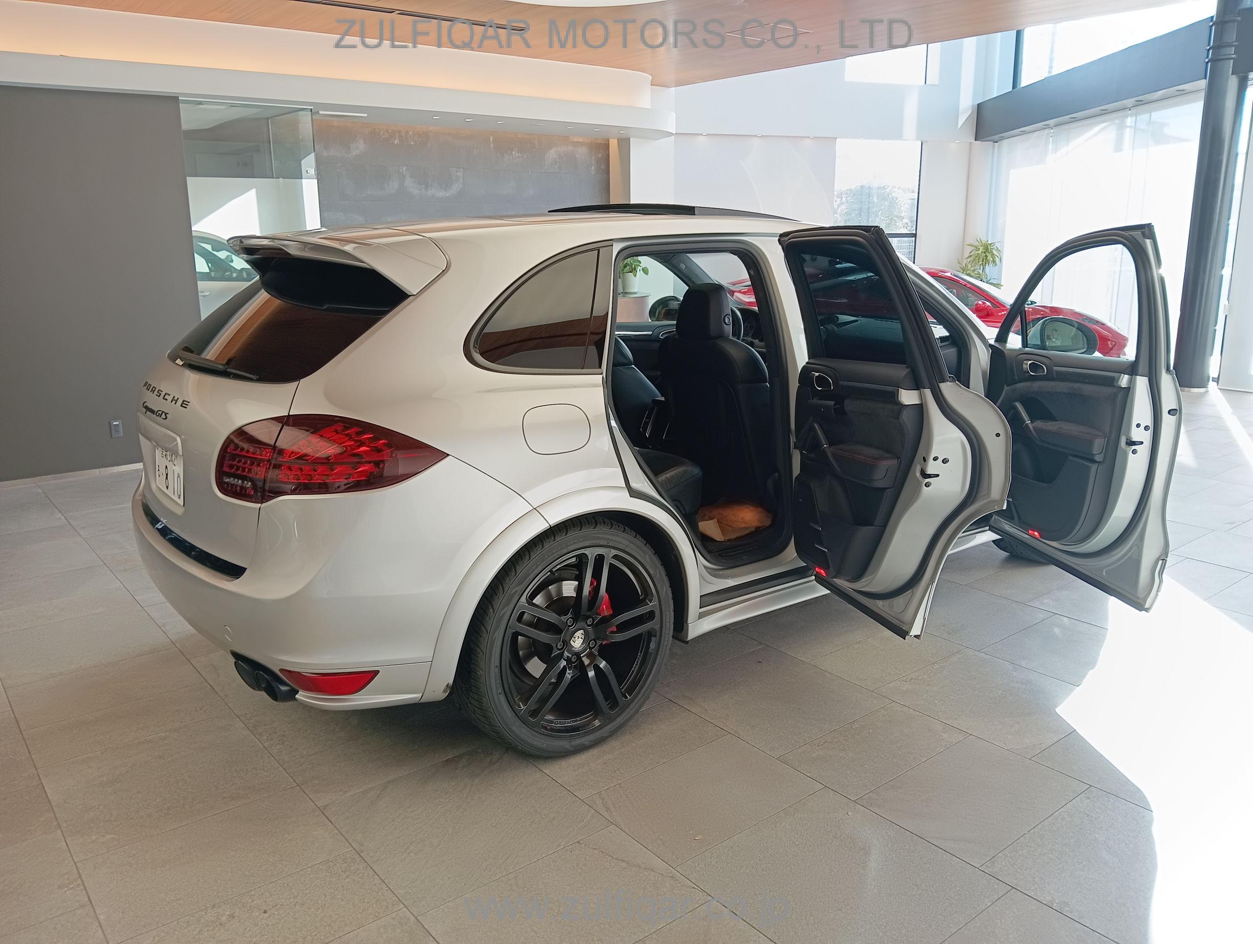 PORSCHE CAYENNE 2013 Image 6