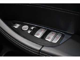 BMW X4 2019 Image 28