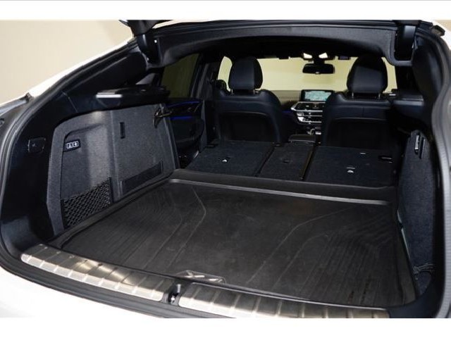 BMW X4 2019 Image 42