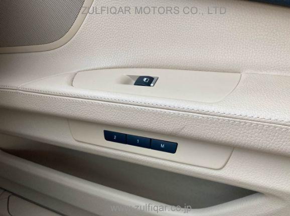 BMW 7 SERIES 2014 Image 30