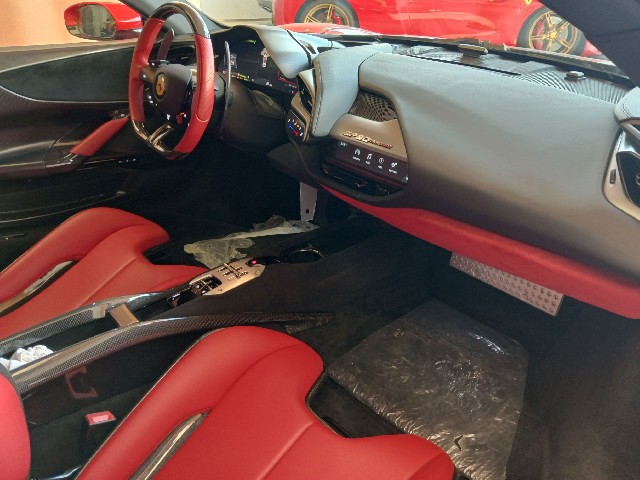 FERRARI SF90 STRADALE 2021 Image 35