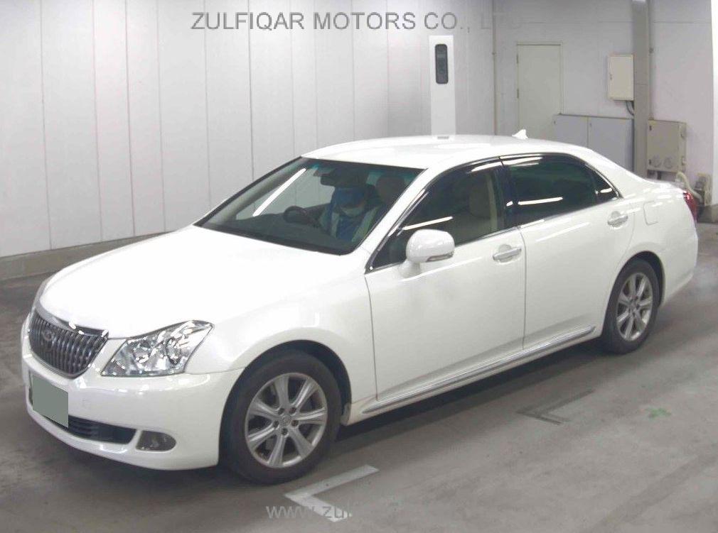 TOYOTA CROWN MAJESTA 2013 Image 1