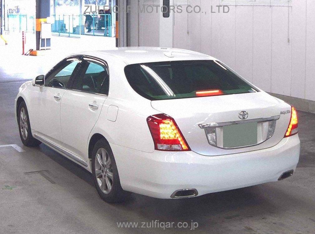 TOYOTA CROWN MAJESTA 2013 Image 3