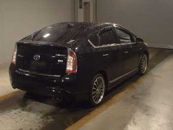 TOYOTA PRIUS 2013 Image 2