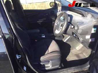 TOYOTA PRIUS 2016 Image 4