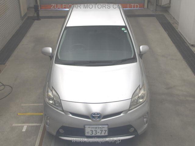 TOYOTA PRIUS 2012 Image 6