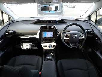TOYOTA PRIUS 2017 Image 3