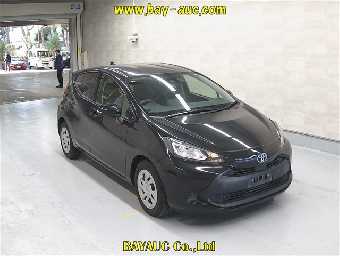 TOYOTA AQUA 2022 Image 1