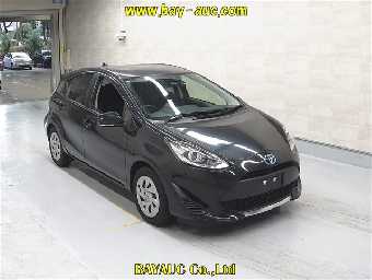 TOYOTA AQUA 2021 Image 1