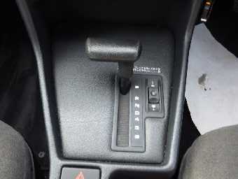 BMW 5 SERIES 1992 Image 8