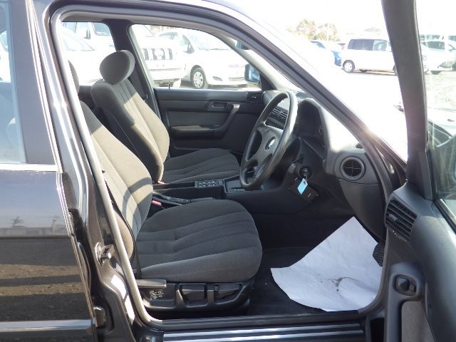 BMW 5 SERIES 1992 Image 23