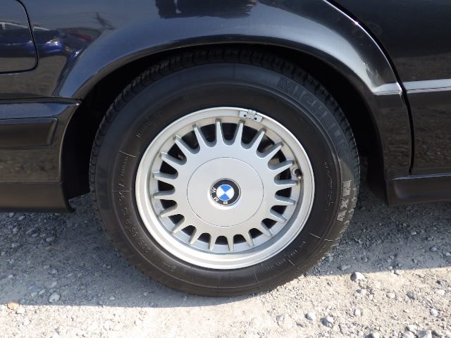 BMW 5 SERIES 1992 Image 31