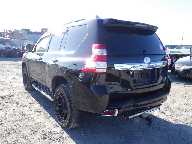 TOYOTA PRADO 2017 Image 19