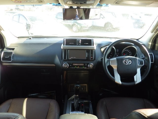 TOYOTA PRADO 2017 Image 21