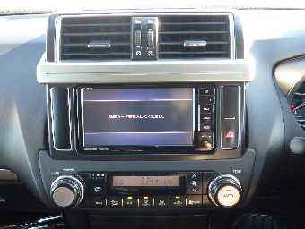 TOYOTA PRADO 2017 Image 8