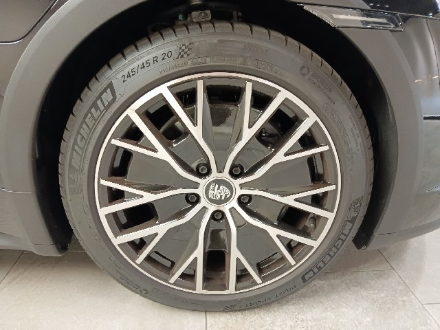 PORSCHE TAYCAN CROSS TURISMO 2023 Image 22