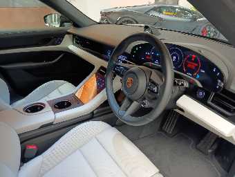 PORSCHE TAYCAN CROSS TURISMO 2023 Image 19