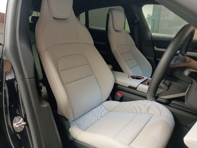 PORSCHE TAYCAN CROSS TURISMO 2023 Image 27