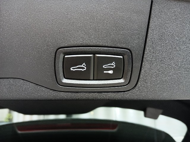 PORSCHE TAYCAN CROSS TURISMO 2023 Image 33