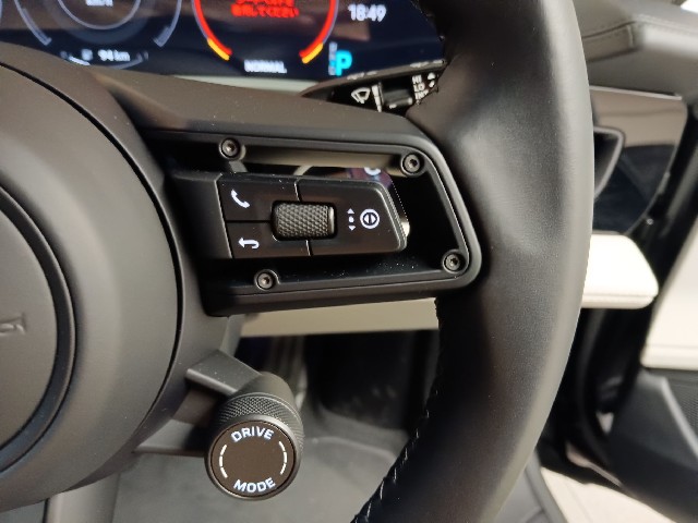 PORSCHE TAYCAN CROSS TURISMO 2023 Image 51