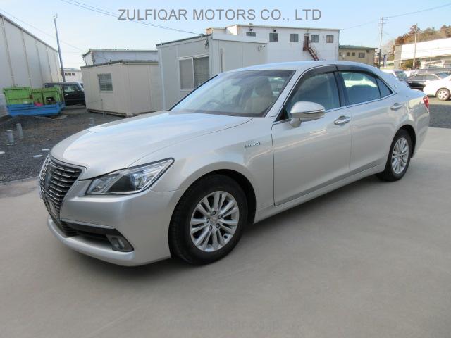 TOYOTA CROWN HYBRID 2015 Image 1