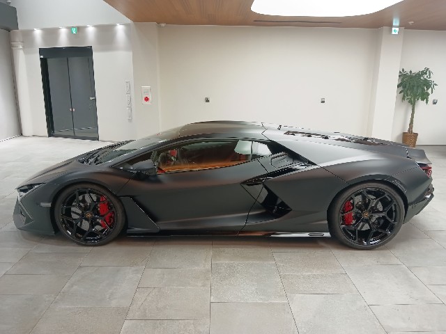 LAMBORGHINI REVUELTO 2024 Image 20